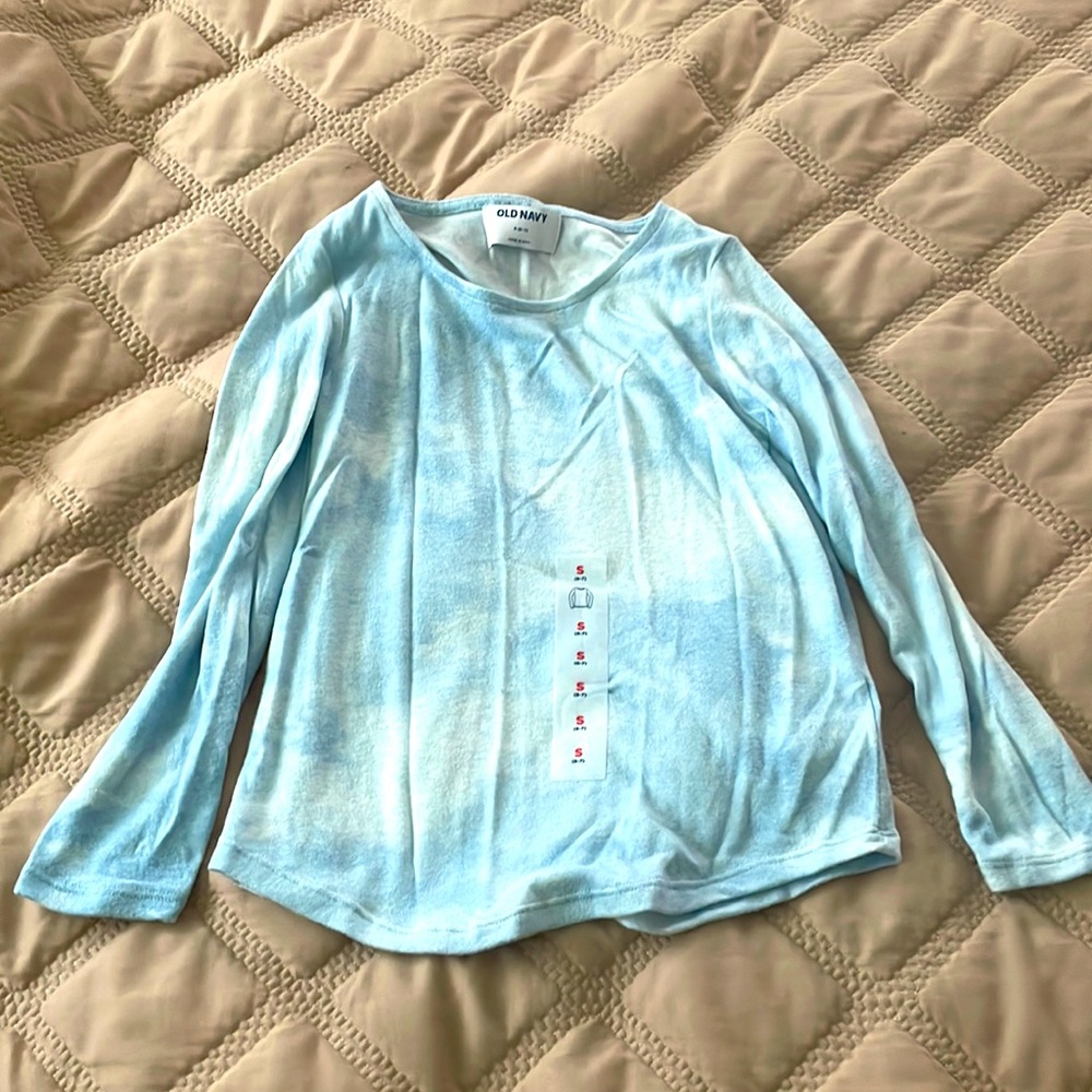 Brand new long sleeve shirt
